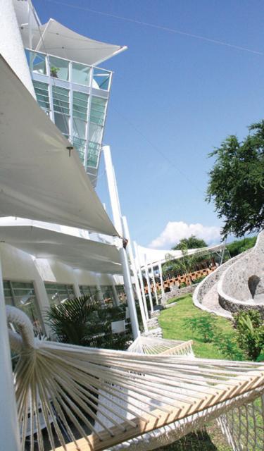 Montroi Hotell Colima Exteriör bild