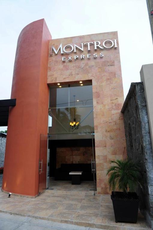 Montroi Hotell Colima Exteriör bild